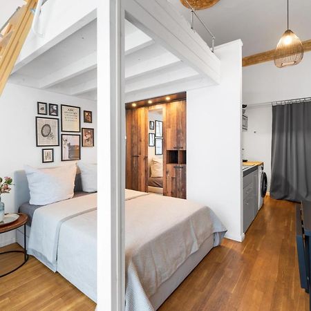 The Koburger Vh, Studio For Up To 4 With High Bed Berlin Exterior foto